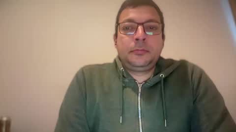 Snapshot of ukhalid82 chatting on 12/03/25, 03:32 ukhalid82 online show from 12/03/25, 03:32