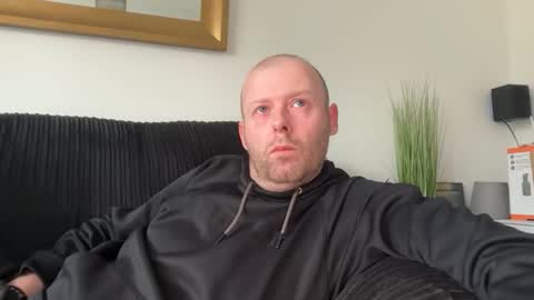 ukmatty3 online show from 04/26/26, 05:32