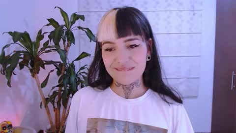 Snapshot of ulala_martina chatting on 09/20/25, 03:29 Martina online show from 09/20/25, 03:29