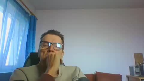 ulmeni4 online show from 02/21/25, 10:17