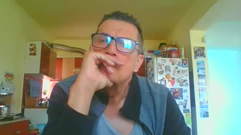 ulmeni4 online show from 03/20/26, 08:30