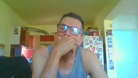 ulmeni4 online show from 03/22/26, 09:13