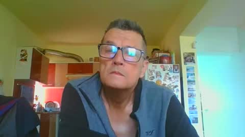 ulmeni4 online show from 04/07/26, 07:42