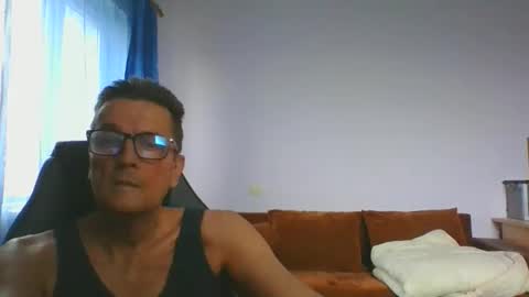 ulmeni7 online show from 11/29/25, 08:50