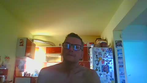 ulmeni7 online show from 06/24/26, 04:11