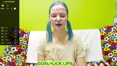 Roxy online show from 12/30/24, 09:19