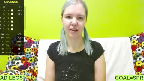 Snapshot of ultra_meow chatting on 01/30/25, 03:55 Roxy online show from 01/30/25, 03:55