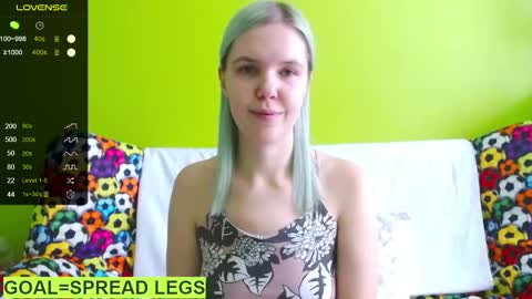 Snapshot of ultra_meow chatting on 02/18/25, 11:22 Roxy online show from 02/18/25, 11:22