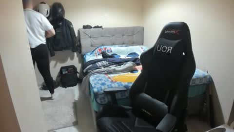 hi im mike tyson -  online show from 04/17/26, 07:06