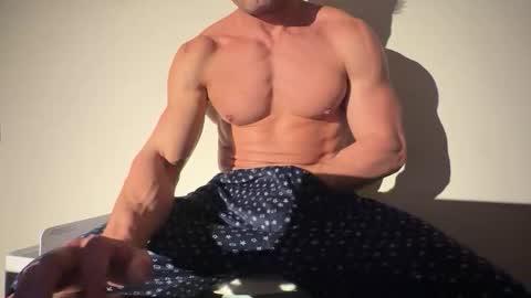 Um CM online show from 02/03/26, 09:31