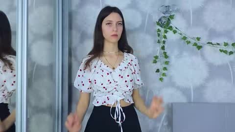 Liliane online show from 03/13/26, 05:14