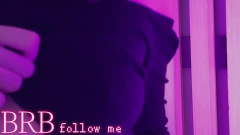 Snapshot of una_medisson chatting on 02/07/25, 01:22 Una online show from 02/07/25, 01:22