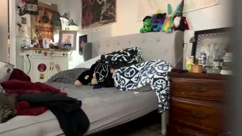 Chris online show from 03/16/26, 01:22