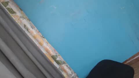 Snapshot of uncut_queen chatting on 10/09/25, 01:58 LOVELY JANE online show from 10/09/25, 01:58