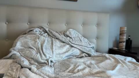 uncutnudist online show from 04/12/26, 03:39