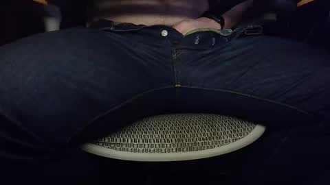 Under the desk online show from 02/11/26, 03:06