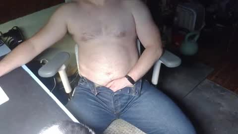 Under the desk online show from 04/13/26, 08:58