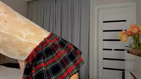 Under The Skin online show from 03/12/26, 04:13