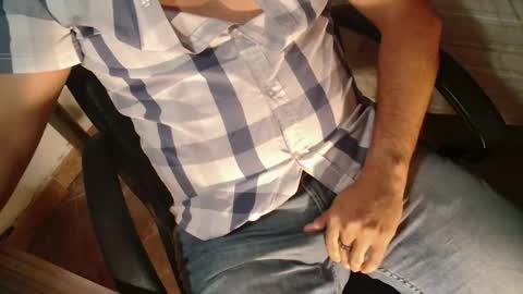 Giov online show from 10/05/25, 06:39