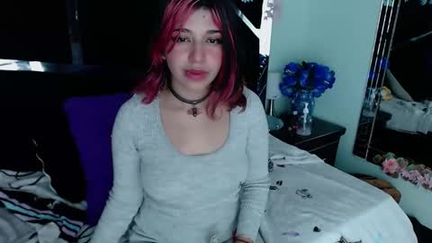 Snapshot of underbaby_ chatting on 03/01/25, 07:37 UnderBaby online show from 03/01/25, 07:37