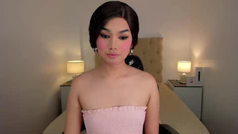 Lily online show from 02/04/26, 09:59