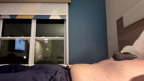 Underyourcomand online show from 10/07/25, 02:09