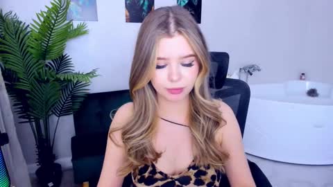 Alice online show from 02/11/25, 05:50