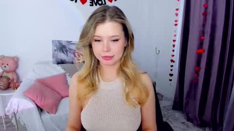 Alice online show from 03/08/26, 03:54