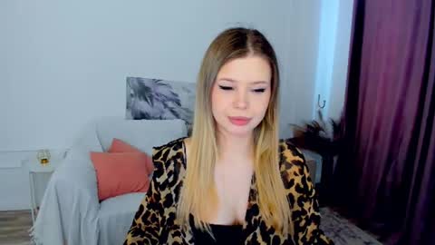 Alice online show from 03/23/26, 03:43