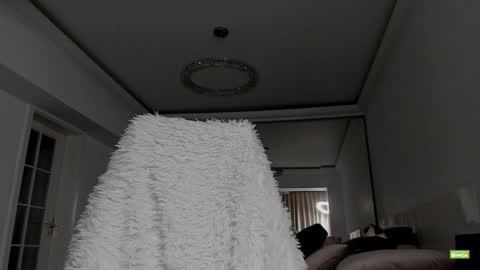 Silvia online show from 12/05/24, 10:12