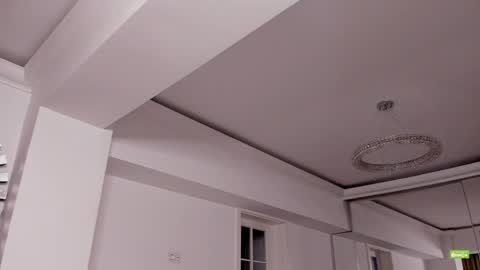 Silvia online show from 04/16/26, 09:39