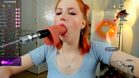 Snapshot of unicent chatting on 01/01/25, 11:29 Call me Mira thumbs up its make me happy online show from 01/01/25, 11:29