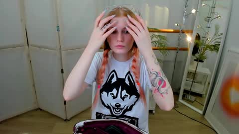 Snapshot of unicent chatting on 01/22/25, 08:49 Call me Mira thumbs up its make me happy online show from 01/22/25, 08:49