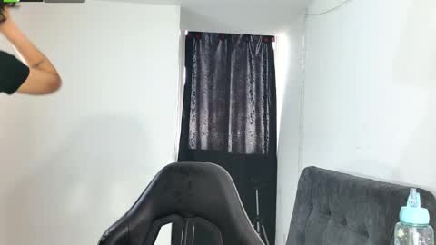 Unicornio online show from 04/05/26, 03:20