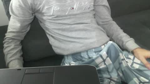 uniqueboy22 online show from 03/17/26, 11:41