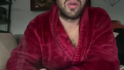 Snapshot of universalstudihoes chatting on 01/04/25, 10:49 universalstudihoes online show from 01/04/25, 10:49