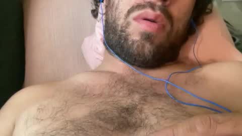 Snapshot of universalstudihoes chatting on 11/05/25, 10:32 universalstudihoes online show from 11/05/25, 10:32