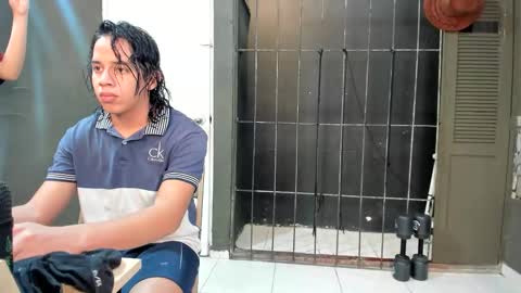 Snapshot of university111 chatting on 10/21/25, 10:38 tha university online show from 10/21/25, 10:38