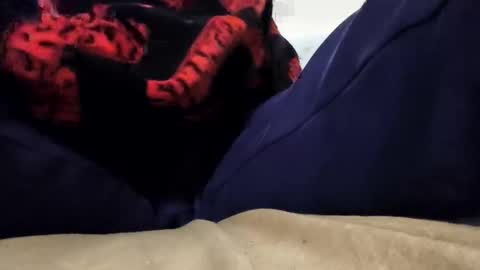 unknownuser414606 online show from 11/30/25, 04:33