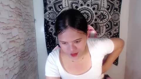 Snapshot of unlovely_arcii chatting on 10/21/25, 03:40 arcii online show from 10/21/25, 03:40