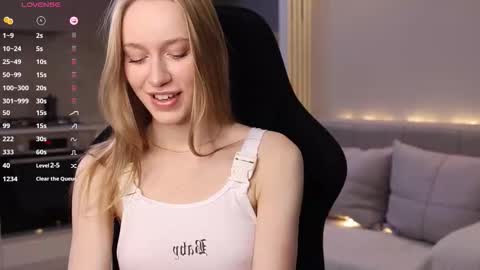 Snapshot of unnabella chatting on 11/15/25, 07:21 UnnaBella online show from 11/15/25, 07:21