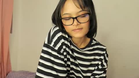 Snapshot of unu_nai chatting on 03/09/25, 01:25 new INSTA online show from 03/09/25, 01:25