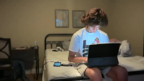 Stepbro online show from 10/19/25, 12:11