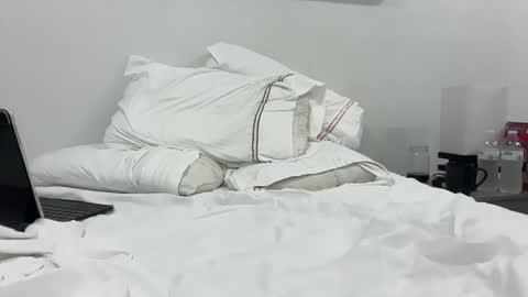 Stepbro online show from 05/09/26, 10:04