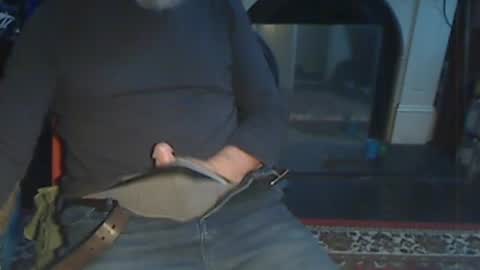 Freddie online show from 06/12/26, 05:17