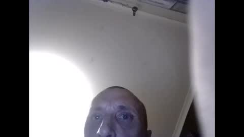 uplatenhorny2379 online show from 09/18/25, 10:23