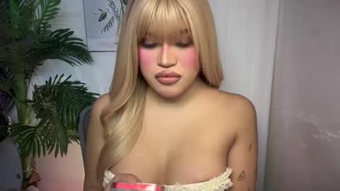 Snapshot of ur_bombshellpatty chatting on 03/31/26, 06:41 ur_bombshellpatty online show from 03/31/26, 06:41