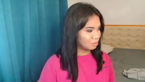 Vee online show from 10/20/25, 07:03