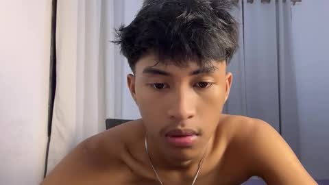 ur_fuckerbttm online show from 11/18/25, 11:03