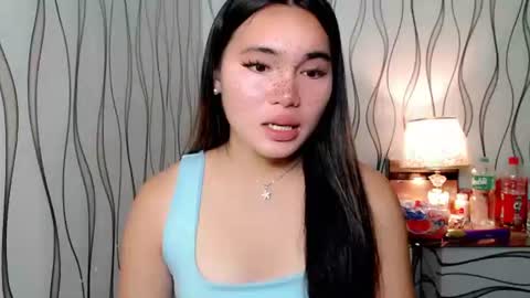 QUEENSY online show from 10/19/25, 04:24